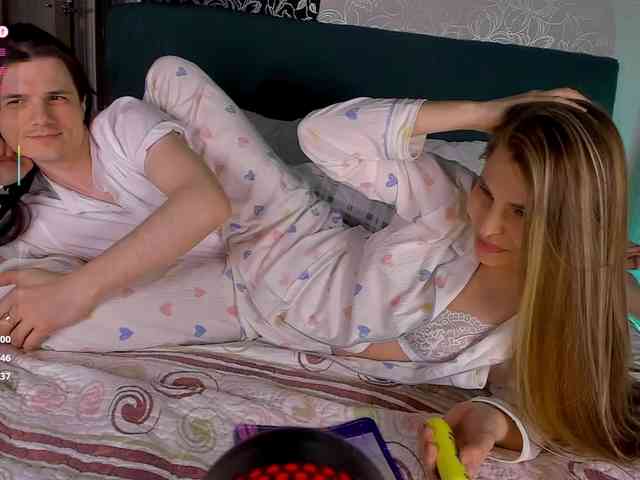 Model: FuckinHotCouple