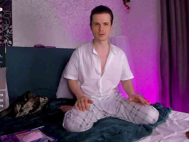 FuckinHotCouple webcam