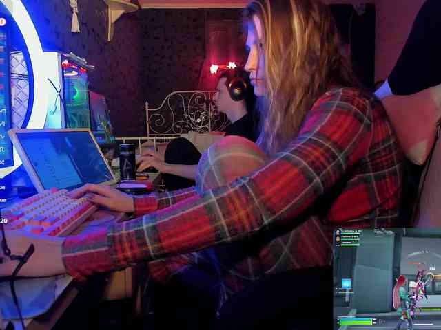 FukinHotCouple webcam