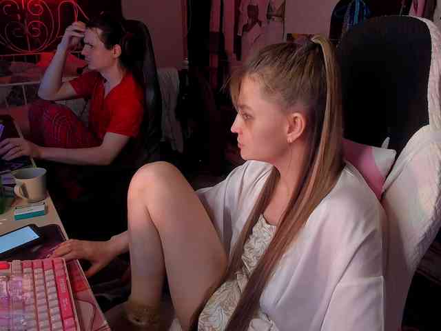 FukinHotCouple webcam