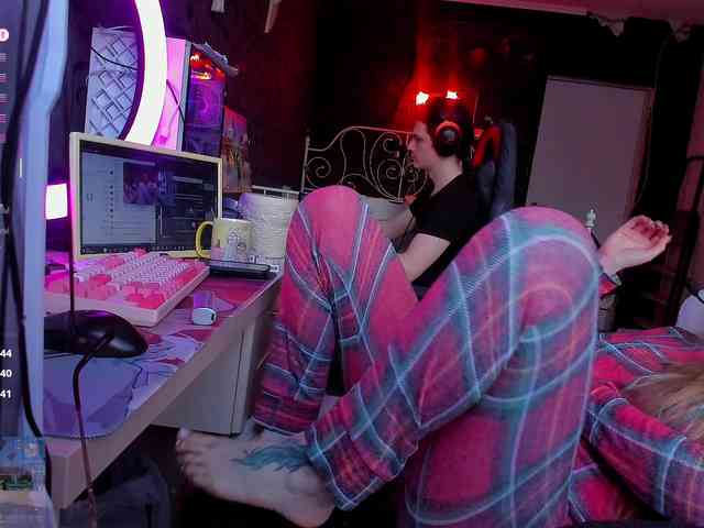 FukinHotCouple webcam