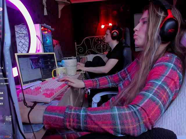 FukinHotCouple webcam