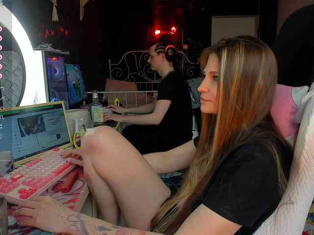 FukinHotCouple