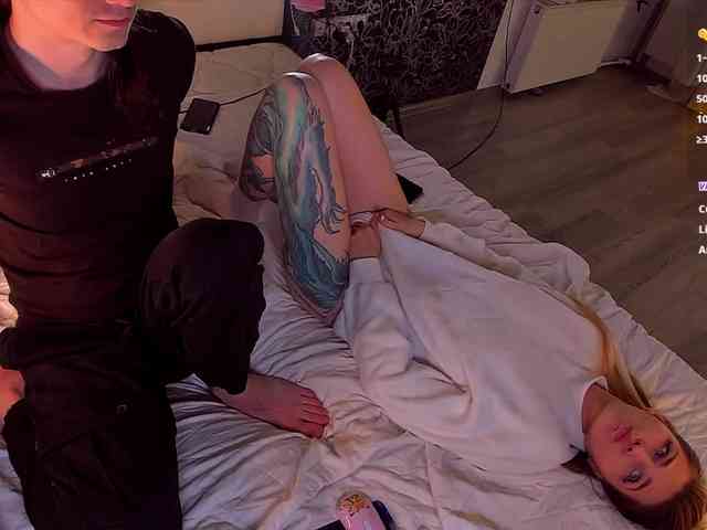 FukinHotCouple
