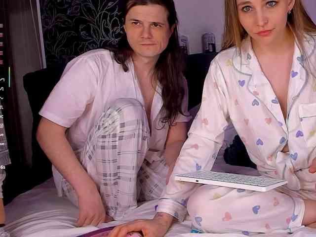 Model: FuckinHotCouple