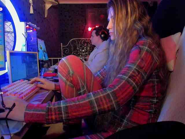 FukinHotCouple webcam