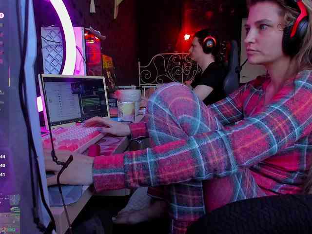 FukinHotCouple