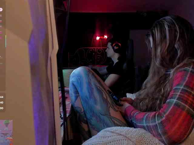 FukinHotCouple webcam