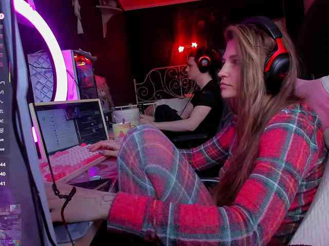 FukinHotCouple webcam