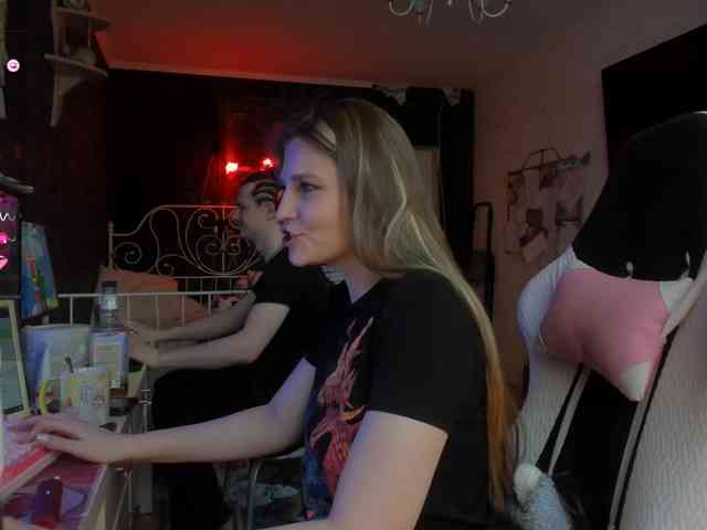 FukinHotCouple