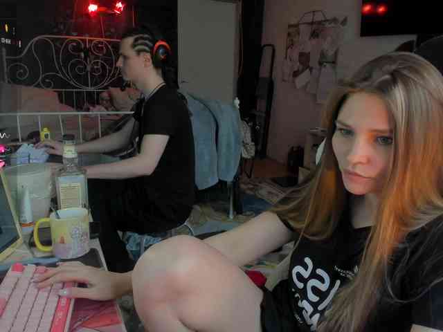 FukinHotCouple