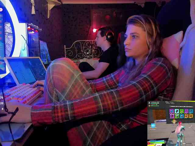 FukinHotCouple webcam