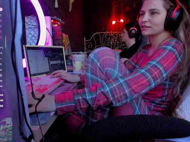 FukinHotCouple webcam