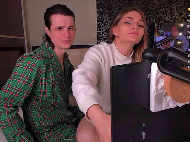FukinHotCouple webcam