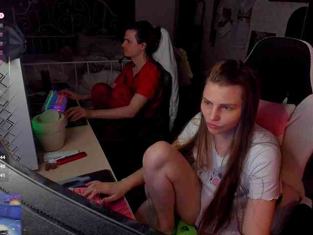 FukinHotCouple webcam