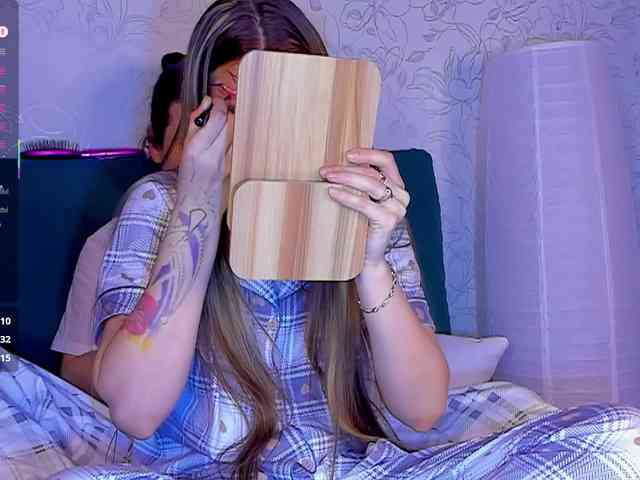 FuckinHotCouple webcam