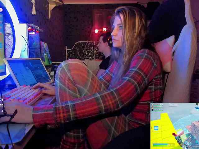 FukinHotCouple webcam