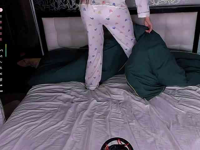 FuckinHotCouple webcam