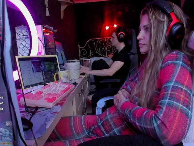 FukinHotCouple webcam