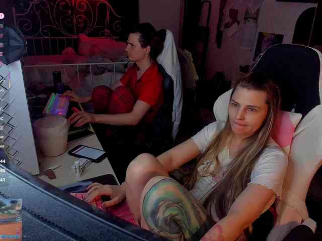 FukinHotCouple webcam