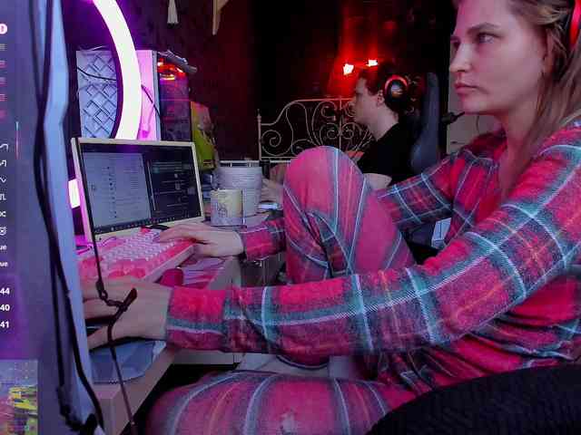 FukinHotCouple webcam