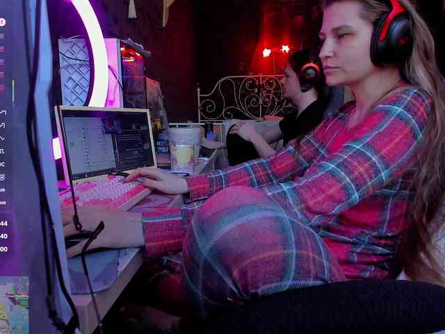 FukinHotCouple webcam