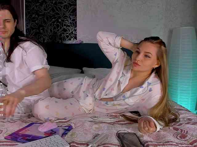 Модель: FuckinHotCouple