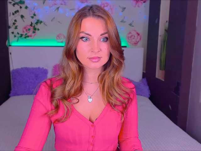 Alisee123's BongaCams show and profile