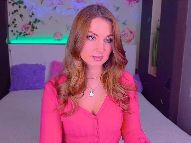 Alisee123's BongaCams show and profile