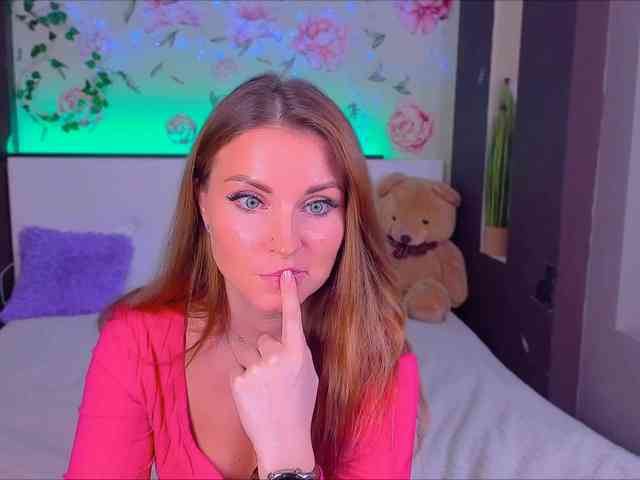 Alisee123 webcam