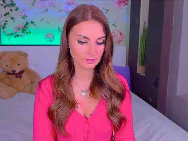 Alisee123 webcam