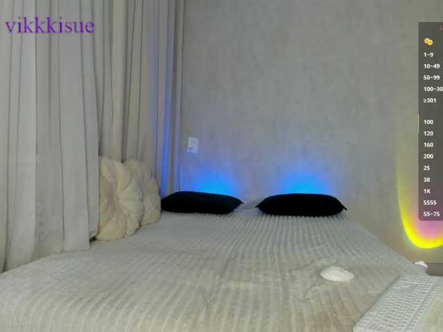 vikkkisue live cam on BongaCams