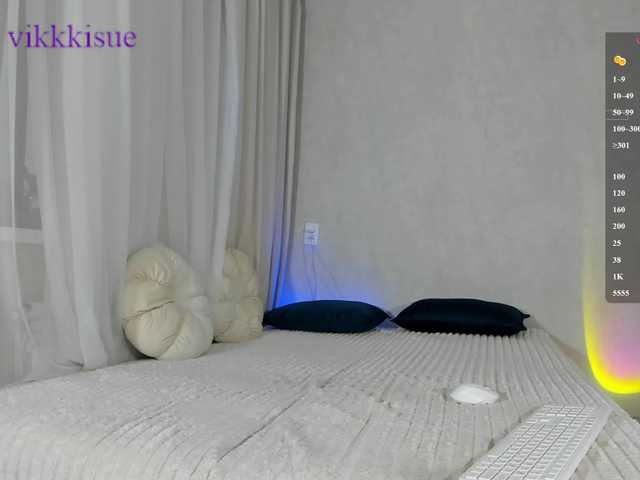 vikkkisue live cam on BongaCams