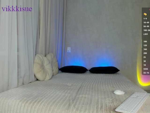vikkkisue live cam on BongaCams
