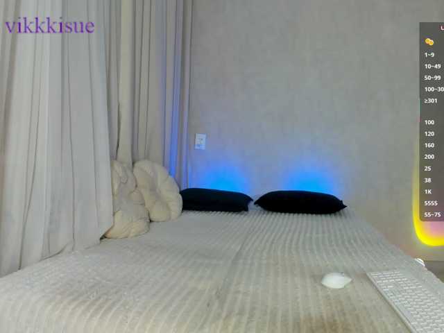 vikkkisue live cam on BongaCams