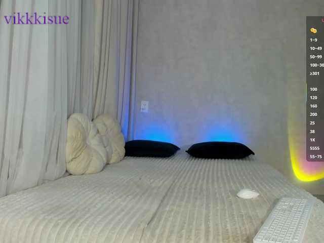 vikkkisue live cam on BongaCams