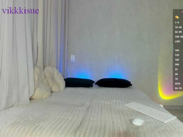 vikkkisue live cam on BongaCams