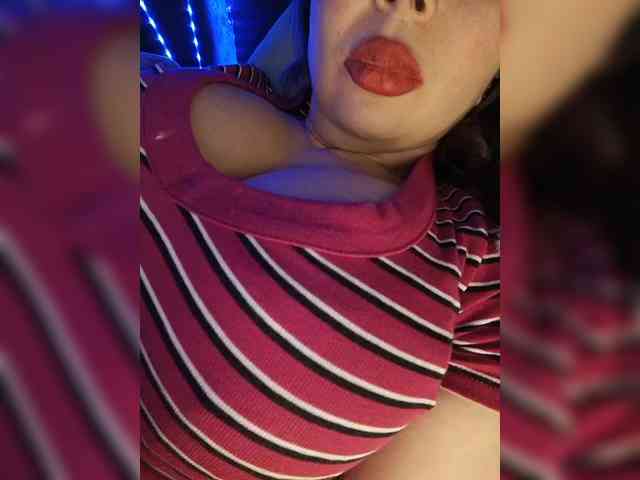 Model: Dakotarose