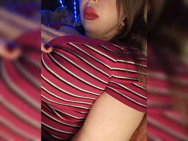Model: Dakotarose