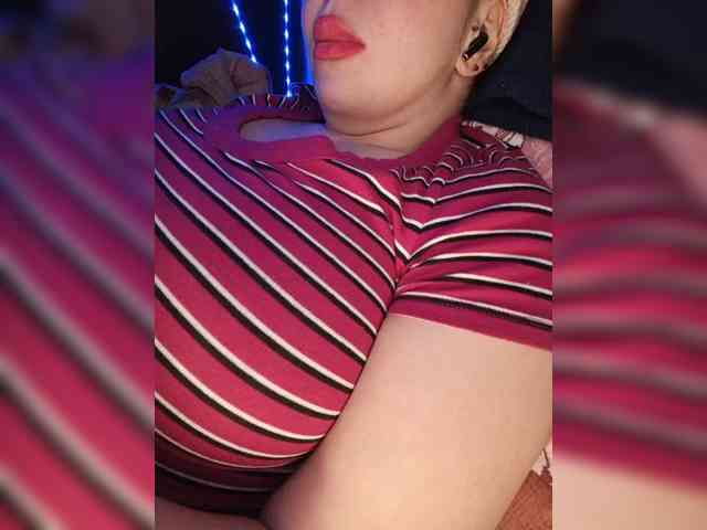 DakotaRose webcam