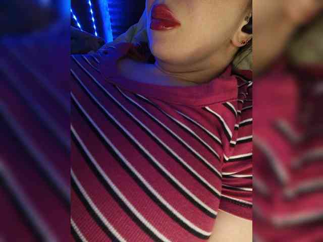 Model: Dakotarose