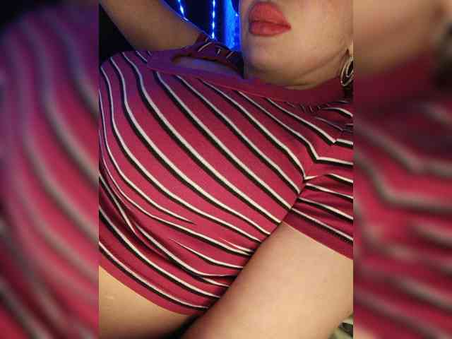 Model: Dakotarose