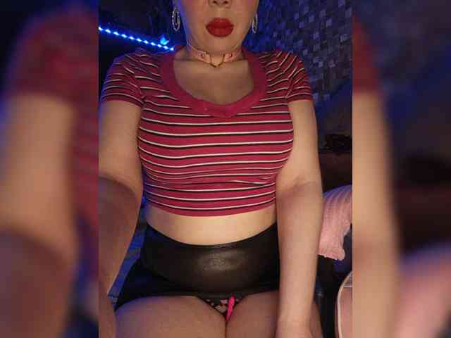 Model: Dakotarose