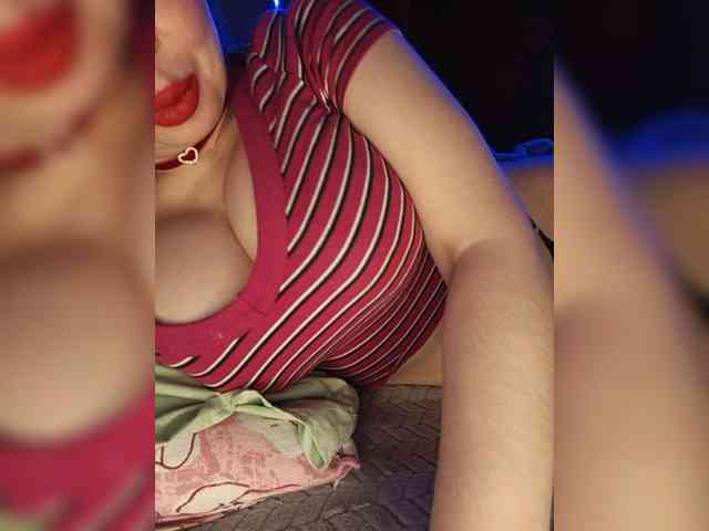 Model: Dakotarose