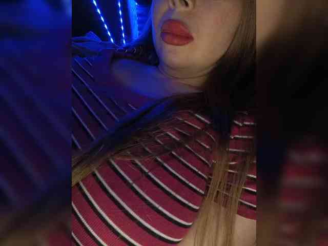 Model: Dakotarose
