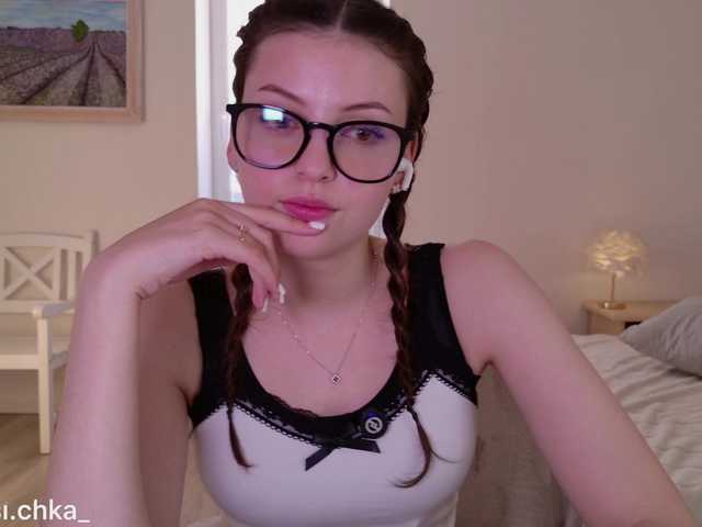 pusichka1 live cam on BongaCams