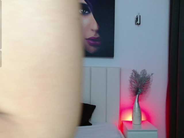 AnnaRos's BongaCams show and profile