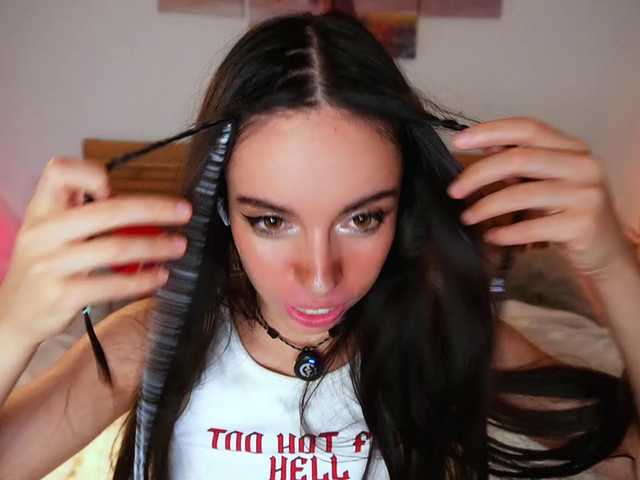 cutedayna live cam on BongaCams