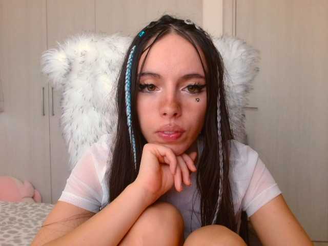 cutedayna live cam on BongaCams