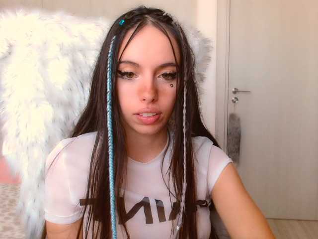 cutedayna live cam on BongaCams